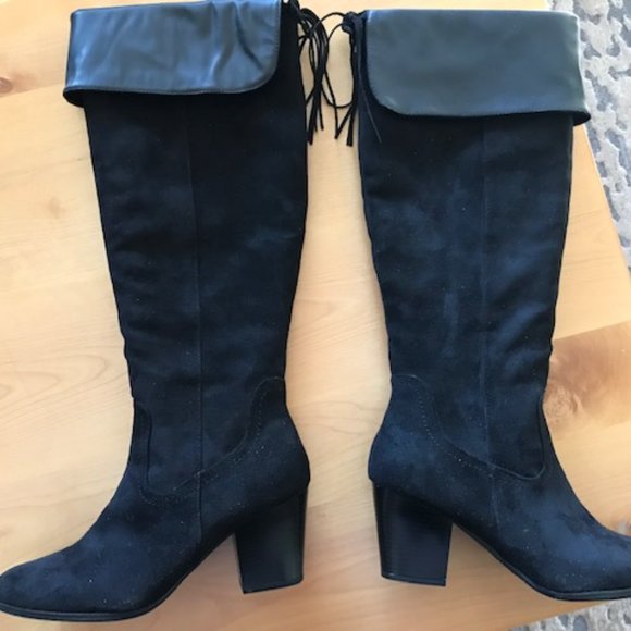 Long black faux suede boots - Picture 7 of 9